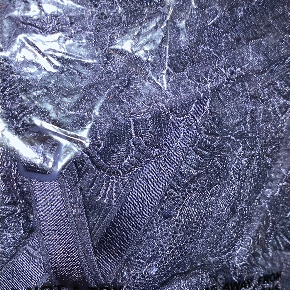 ❌VS Bralette❌ 💙 NWT - Picture 6 of 7